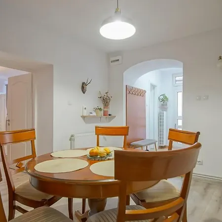 Appartamento Old Town-high Hopes No2